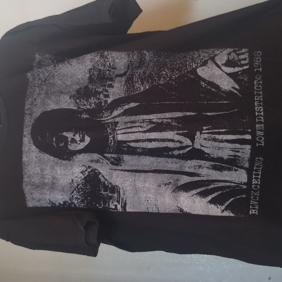 T shirt - Picture 2 of 2